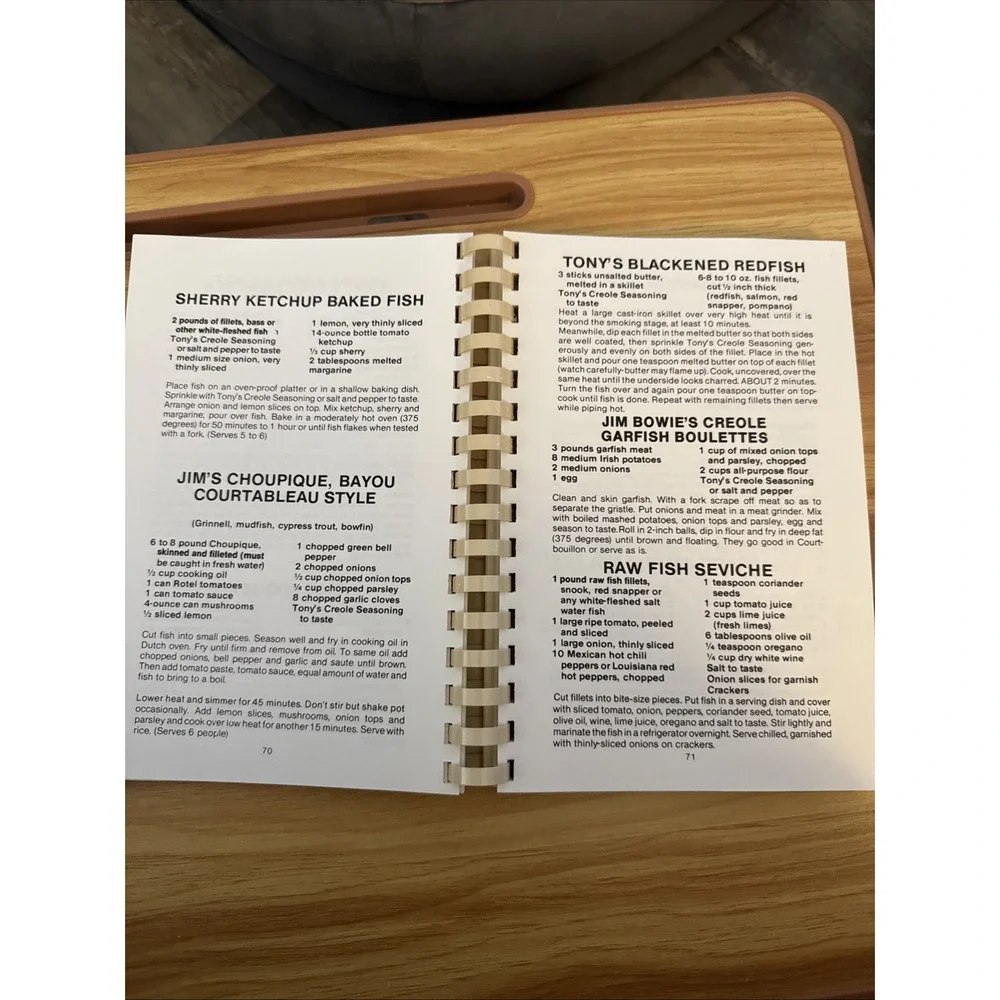 Vtg Set Of 2 Louisiana Cookbooks Cotton Country & Cajun Country Seafood